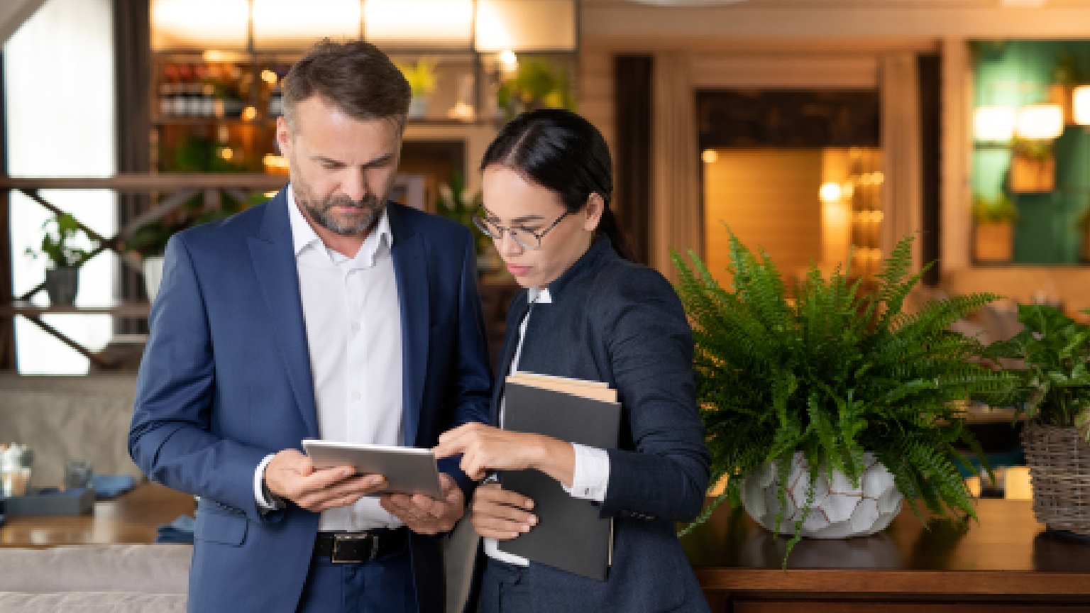 Why a hotel revenue consultant is essential for hotel revenue optimization